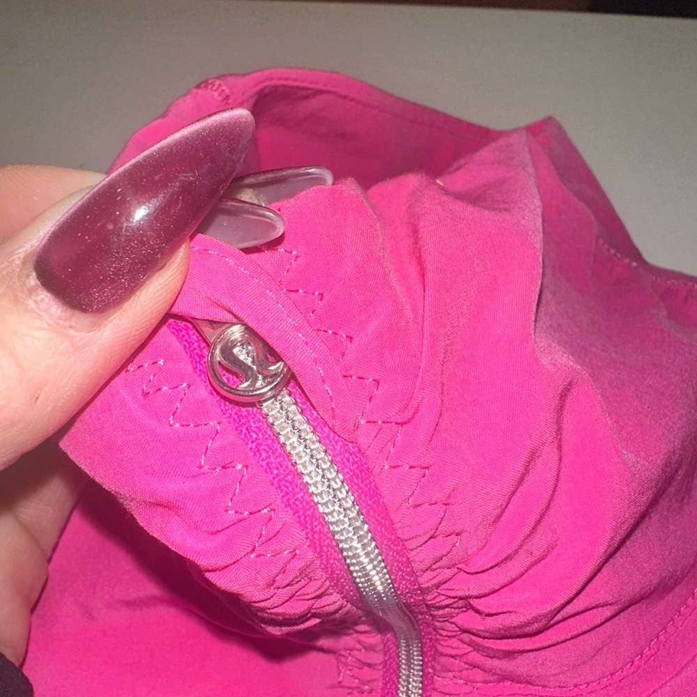 lululemon athletica Vibrant Pink Light Jacket Size 4 - Picture 3 of 7